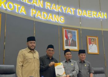 DPRD Kota Padang Gelar Sidang Paripurna Penyampaian Pendapat Akhir Fraksi-fraksi Terhadap KUA dan PPAS TA 2027