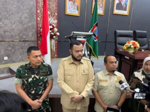 Penyampaian tiga Ranperda ini merupakan tindak lanjut Surat Wali Kota Padang Nomor 100.3.235/Huk-Pdg/2026 tertanggal 19 September 2026.