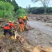 Proses pencarian korban galodo Kecamatan Gunung Talang, Kabuptaen Solok oleh tim SAR. [foto:ist]
