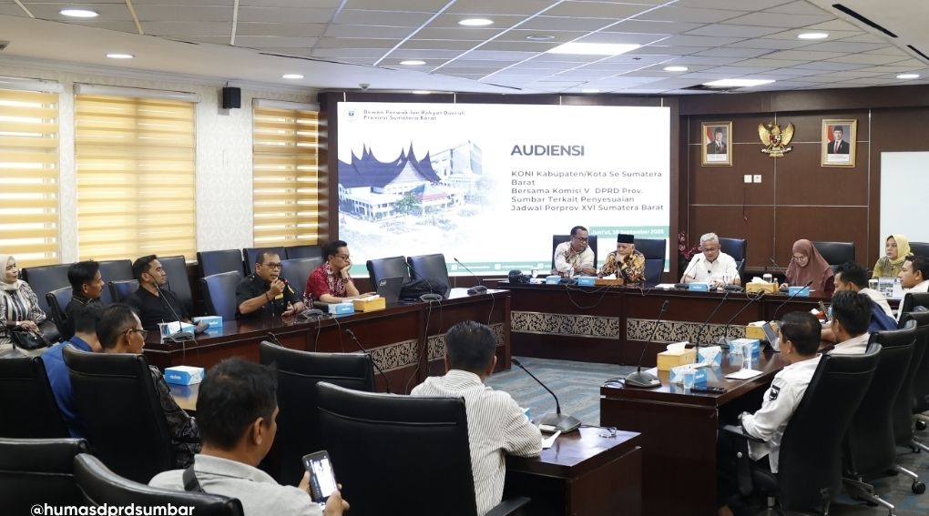 Audiensi KONI Kabupaten dan Kota se-Sumbar dengan Komisi V DPRD Sumbar.[foto:ist]