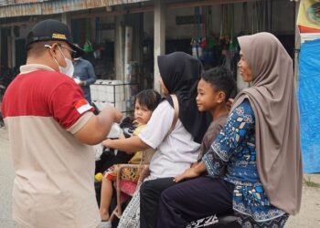 Terdampak Kabut Asap, 5.000 Masker Gratis Dibagikan untuk Warga Dharmasraya