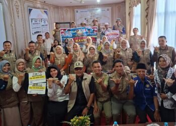PGRI Solok Selatan Salurkan Donasi Rp55,1 Juta untuk Guru Korban Banjir Bandang Kayu Aro