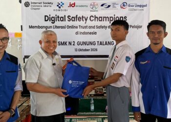 Nurfirmanwansyah Apresiasi Gerakan Literasi Digital bagi Pelajar di Sumbar