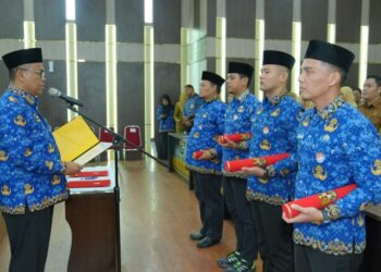 Lantik Empat Pejabat Eselon III, Sekda Arry: Jabatan Ditentukan Berdasarkan Kinerja